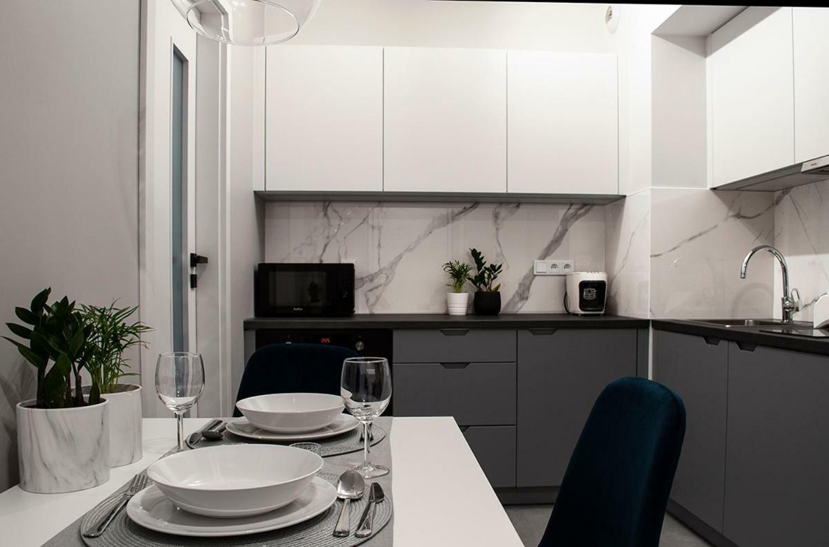Navyblue Apartment Cracow Free Parking Tv Krakow Luaran gambar